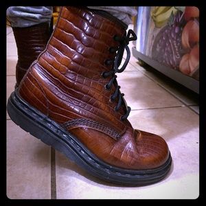 Dr martens boots UK size 5 made in England